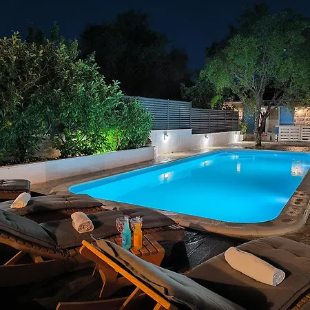 Stone Antika Villa *